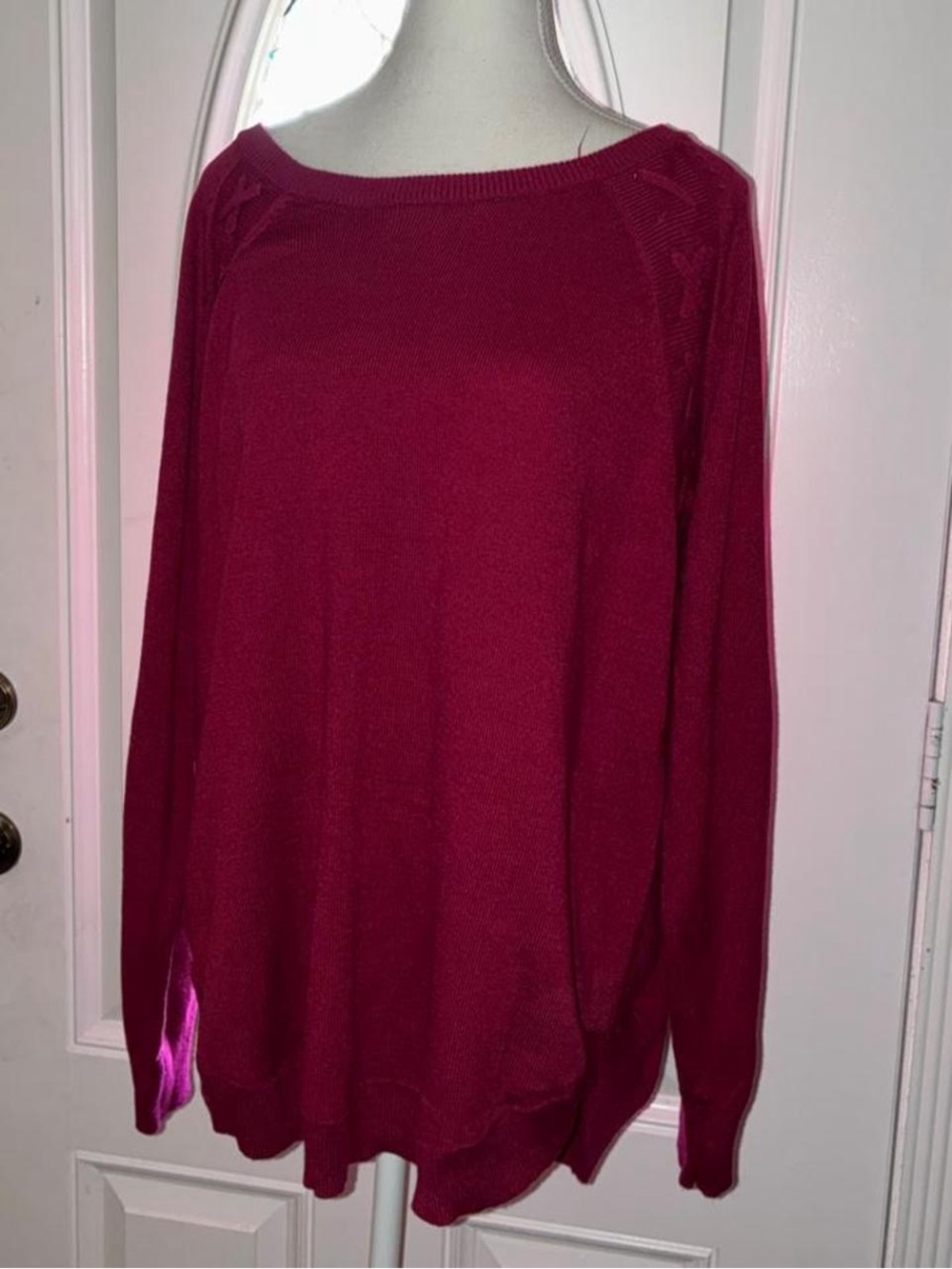 New York & Company Women's Crewneck Sweater - Berry Wine